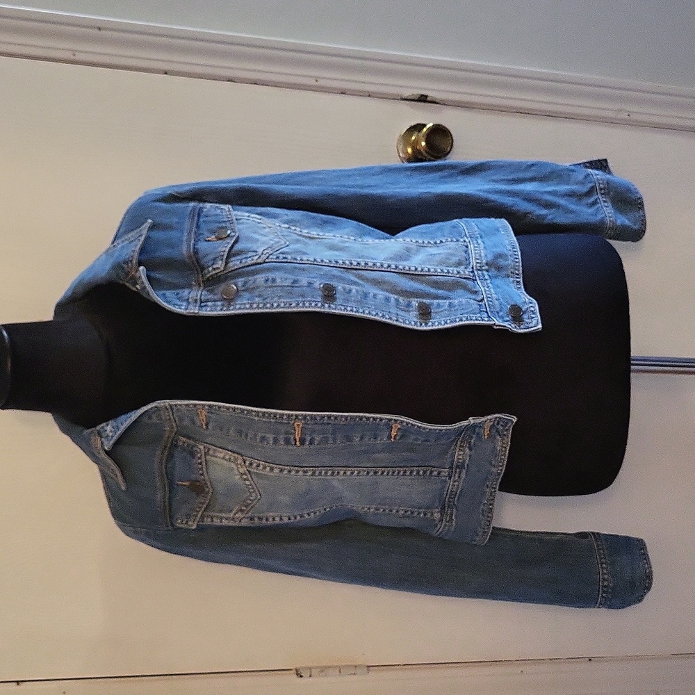 The Limited Jean Jacket Sm